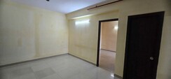 3.5 BHK + Servant Room Apartment For Rent in VVIP Mangal