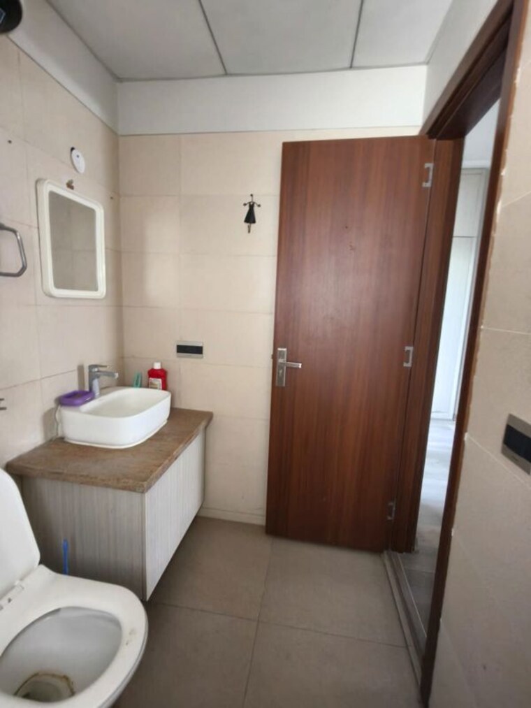 Master Bedroom, central-park-flower-valley-aqua-front-towers 3 Bedroom 1789 Sq.Ft. Apartment In Sohna Sector 33 Gurgaon 10088286