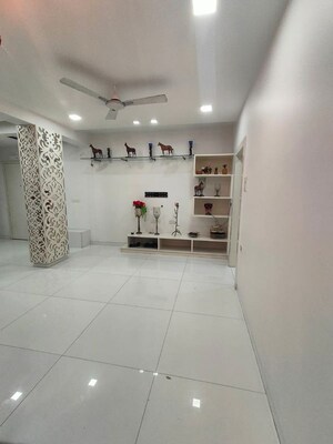 Bathroom in 3 BHK Apartment at DLH Legacy, Juhu – for Rent