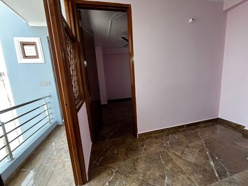 Room in 1 BHK Apartment at Saket – for Rent