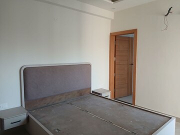3 BHK Builder Floor For Rent in Sector 9