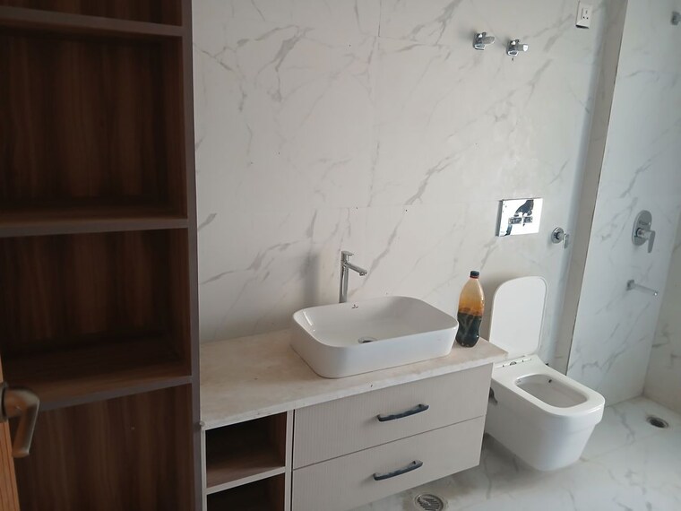 Bathroom, sector 9 3 Bedroom 1440 Sq.Ft. Builder Floor In Sector 9 Hisar 10088325