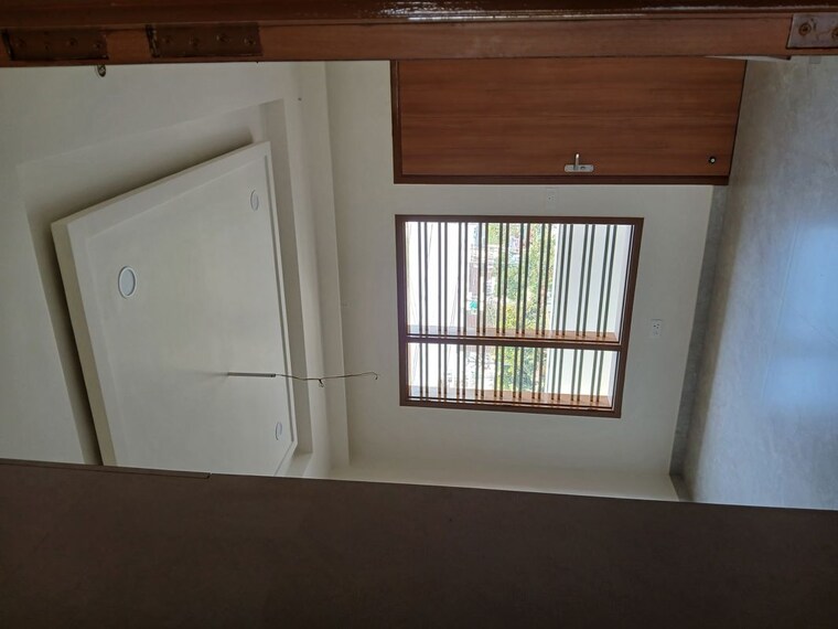 Room, sector 9 2 Bedroom 180 Sq.Yd. Builder Floor In Sector 9 Hisar 10088328