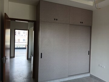 Room in 2 BHK Builder Floor at Sector 9 – for Rent