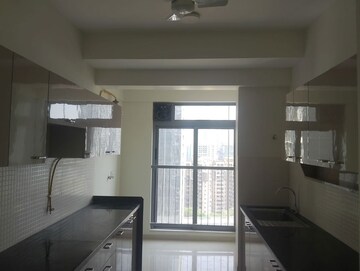 Kitchen in 3 BHK Apartment at Kalpataru Elitus, Mulund West – for Rent