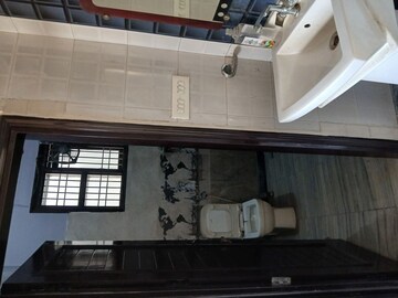 Attached Bathroom in 2 BHK Builder Floor at Sector 9 – for Rent