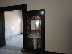  2 BHK Builder Floor at Sector 9 – for Rent