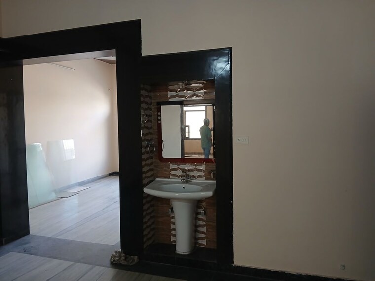 Other, sector 9 2 Bedroom 200 Sq.Yd. Builder Floor In Sector 9 Hisar 10088335