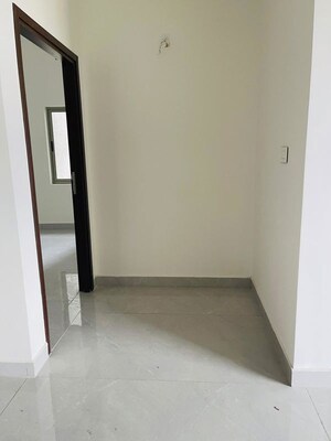 Room in 3 BHK Apartment at Prestige Tranquil, Kokapet – for Sale