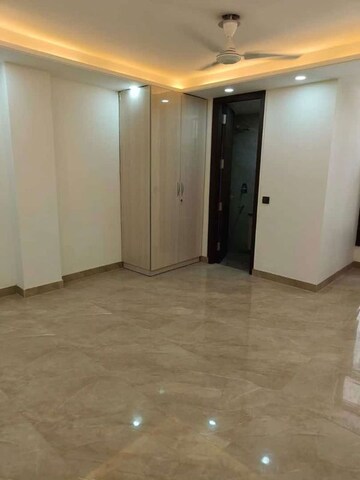 Room in Studio Builder Floor at Malviya Nagar – for Rent