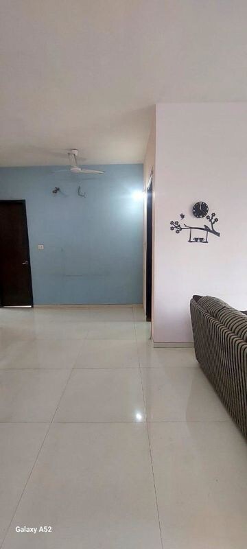 Room in 3 BHK Apartment at Meridian Mystic, Nerul Sector 27 – for Rent