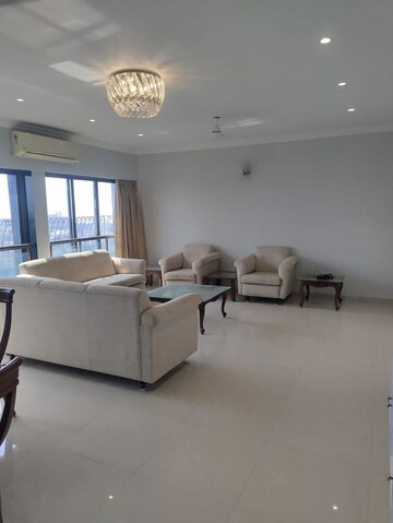 Room in 3 BHK Apartment at Venus Apartments Cuffe Parade, Cuffe Parade – for Sale