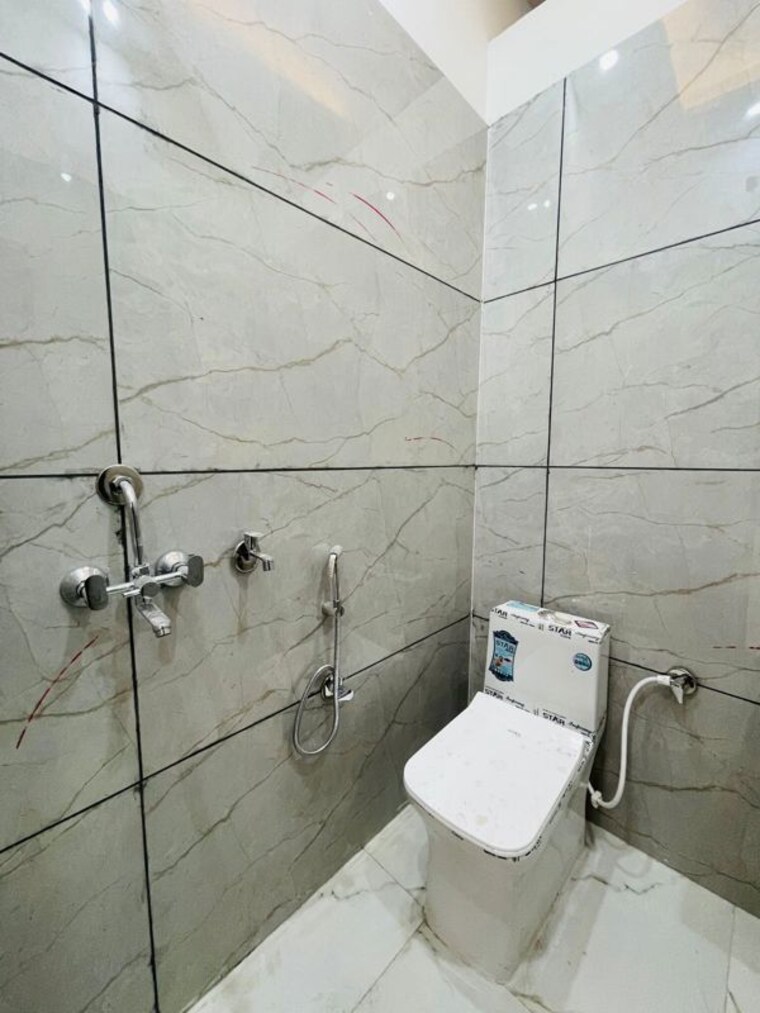 Bathroom, chandrabani 3 Bedroom 80 Sq.Yd. Independent House In Chandrabani Dehradun 10088366