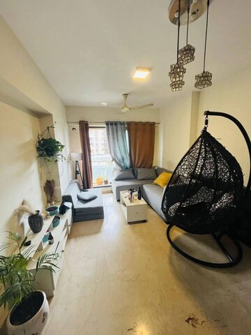 Master Bedroom in 3 BHK Apartment at Lashkaria Green Height, Jogeshwari West – for Rent