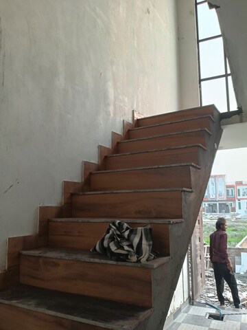 Furnished Amenities in 3 BHK Independent House at Chandrabani – for Sale