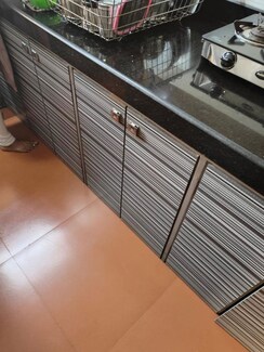 1 BHK + Pooja Room Apartment For Rent in Empire Tower