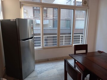 Room in 3 BHK Builder Floor at Vasant Vihar – for Rent