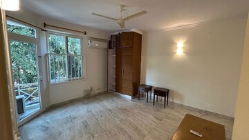 Room in 3 BHK Builder Floor at Vasant Vihar – for Rent