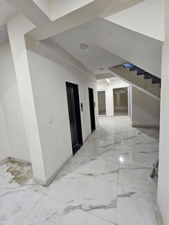 3.5 BHK + Study Room Builder Floor For Rent in Smart World Gems
