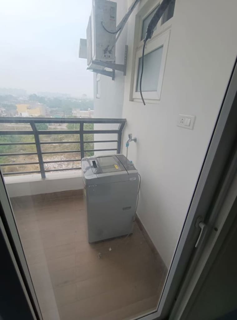 Balcony, arsha-sumangalam-vrindavan-yojana 2 Bedroom 949 Sq.Ft. Apartment In Vrindavan Yojna Lucknow 10088445