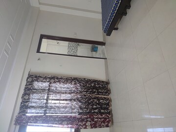 Furnished Amenities in 3 BHK Builder Floor at Tulip Mall, Sector 46 – for Rent