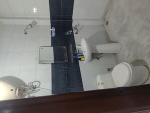 Kitchen in 3 BHK Builder Floor at Tulip Mall, Sector 46 – for Rent