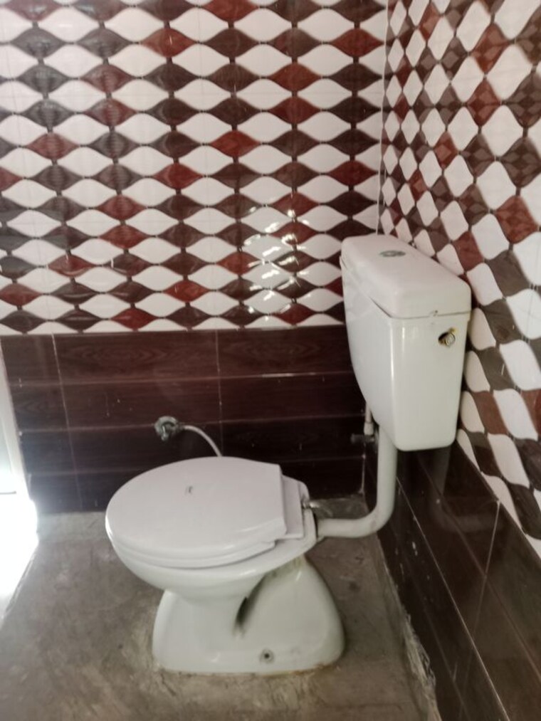 Bathroom, huda 1.5 Bedroom 899 Sq.Ft. Builder Floor In Huda Panipat 10088520