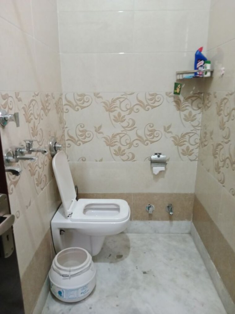 Bathroom, huda 2 Bedroom 945 Sq.Ft. Builder Floor In Huda Panipat 10088542