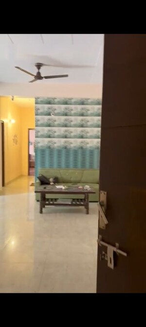 Furnished Amenities in 2 BHK Apartment at Shimla Bypass Road – for Rent