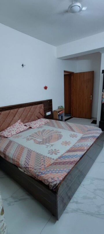 Master Bedroom in 2 BHK Apartment at Ajmer Road – for Rent