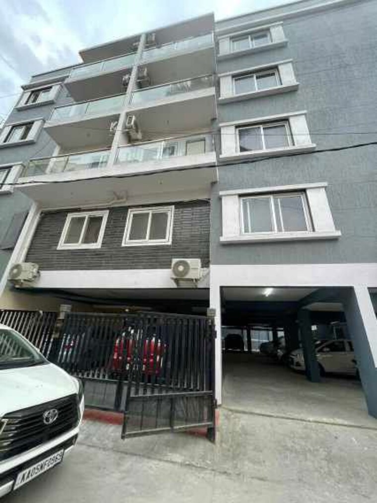 Exterior View, varaha-residency 2 Bedroom 965 Sq.Ft. Apartment In Hosakerehalli Bangalore 10088396