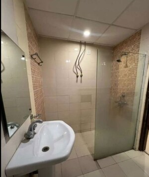 Master Bedroom in 3 BHK Apartment at LDA Tulip Residency, Gomti Nagar – for Rent