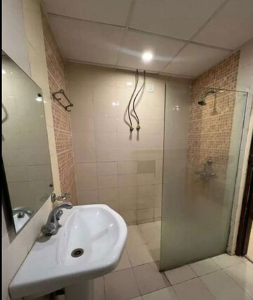 Master Bedroom in 3 BHK Apartment at LDA Tulip Residency, Gomti Nagar – for Rent