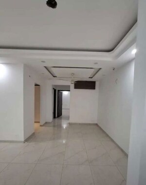 Building Lobby in 3 BHK Apartment at Shalimar Vista, Gomti Nagar – for Rent