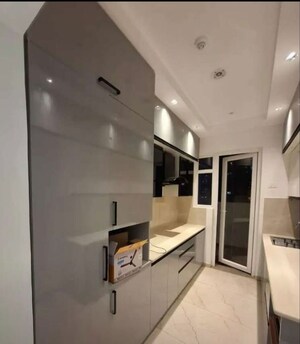 Master Bedroom in 3 BHK Apartment at Shalimar Vista, Gomti Nagar – for Rent