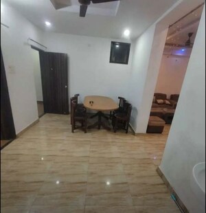 Master Bedroom in 3 BHK Apartment at Shipra Apartment, Gomti Nagar – for Rent