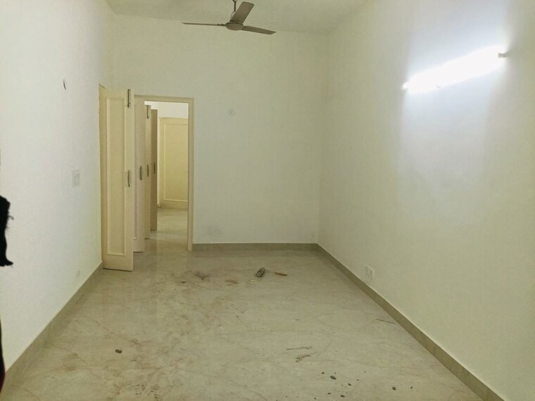 Room, east of kailash 2 Bedroom 1050 Sq.Ft. Builder Floor In East Of Kailash Delhi 10088706
