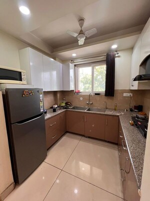 Kitchen in 2 BHK Builder Floor at Sector 38 – for Rent