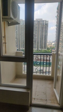 3 BHK + Study Room Apartment For Sale in Emaar Emerald Estate
