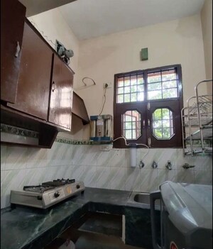 Kitchen in 1 BHK Builder Floor at Sector 38 – for Rent
