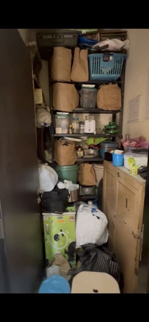 Utility Room in 2 BHK Apartment at Lodha Splendora, Ghodbunder Road – for Sale