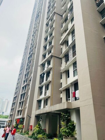 2 BHK Apartment – Exterior View View at Runwal Eirene, Balkum Pada - for Rent