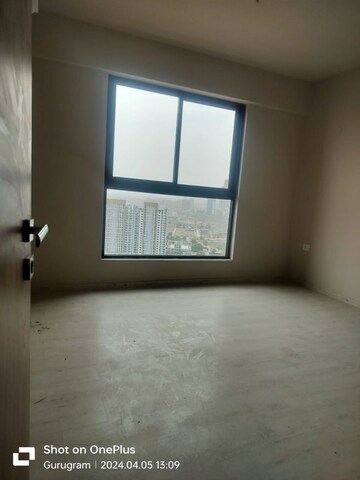 Room in 3.5 BHK Apartment at M3M Heights, Sector 65 – for Sale