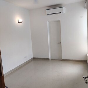 Room in 3 BHK Apartment at Emaar Emerald Plaza, Sector 65 – for Sale
