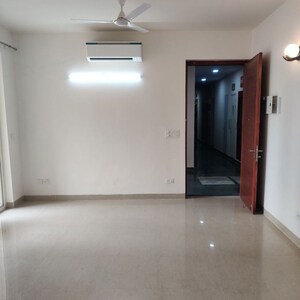Room in 3 BHK Apartment at Emaar Emerald Plaza, Sector 65 – for Sale