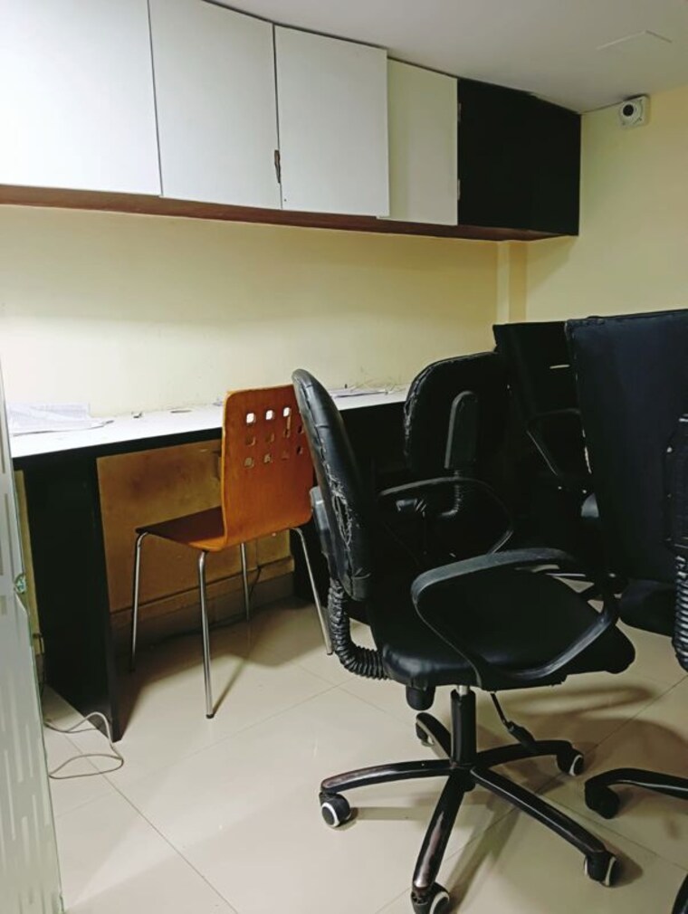 Team Area, haware-fantasia Commercial Office Space 402 Sq.Ft. In Vashi Sector 28 Navi Mumbai 10088781