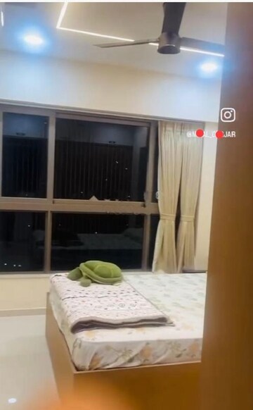 Bedroom in 2 BHK Apartment at Kalpataru Paramount, Kapur Bawdi – for Rent