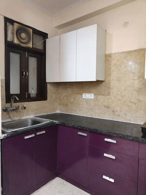 Kitchen in 1 BHK Builder Floor at Maidan Garhi – for Rent
