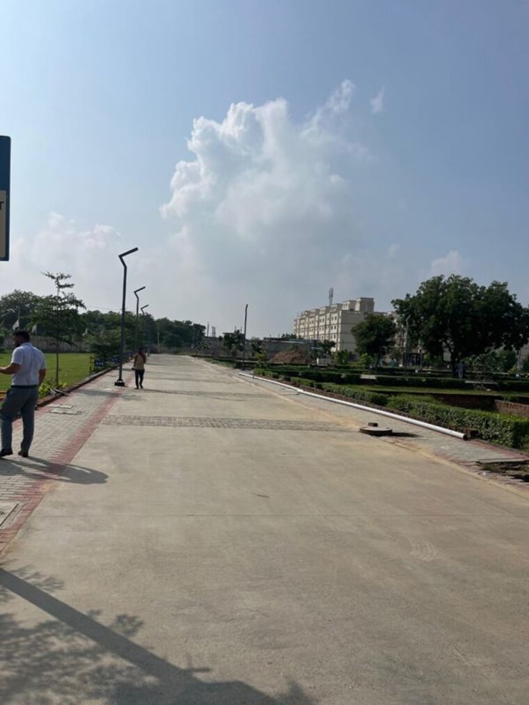 Exterior View, rof-normanton-park  151 Sq.Yd. Plot In Sohna Sector 36 Gurgaon 10088845