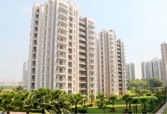 4 BHK + Servant Room Apartment For Rent in Microtek Greenburg